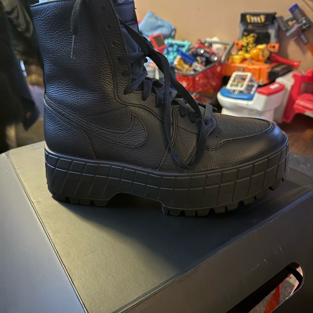 Nike Black Platform Women's Shoes